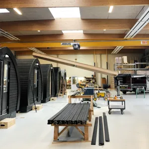 Annebergs Limtræ Natursuiter Hytter Hal Kran